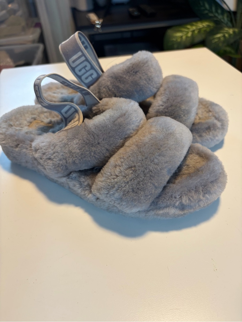 UGG Fluff Yeah Shearling Slingback Slippers – Gray – Women’s Size 8